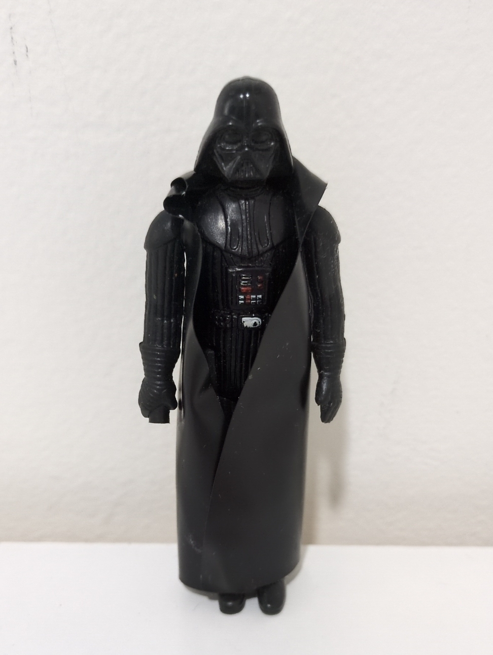 Vintage 1977 Star Wars Darth Vader Figure
